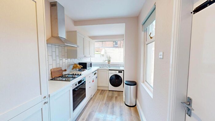 5 Bedroom House To Rent In Cardigan Terrace, NE6