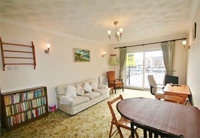2 Bedroom Flat To Rent In York Court, Maritime Quarter, Swansea, SA1