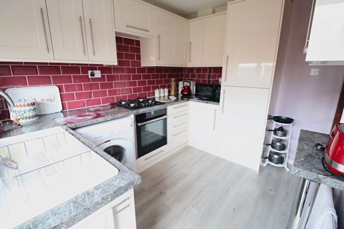3 Bedroom Semi-Detached House For Sale In Wren Close, Leigh-on-Sea, SS9
