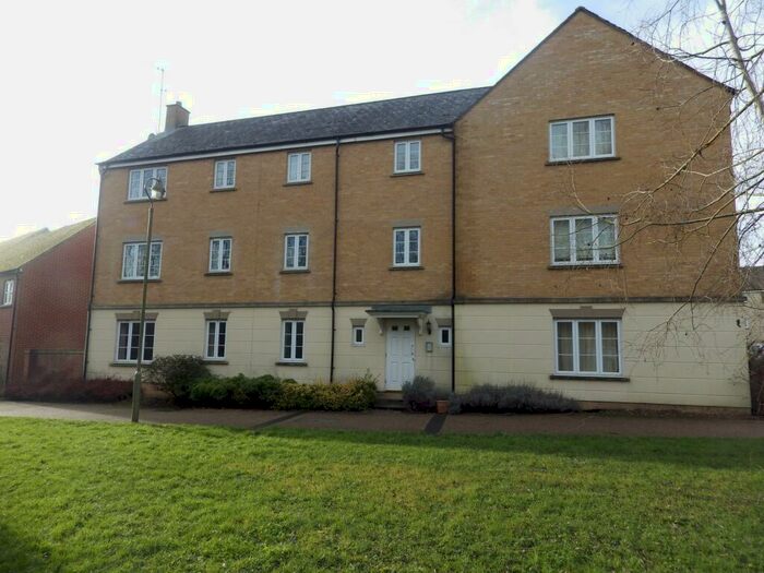 2 Bedroom Apartment To Rent In Madley Brook Lane, Witney, Oxfordshire, OX28