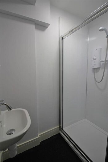 1 Bedroom Private Hall To Rent In St Michaels Road, Portsmouth, Hants, PO1
