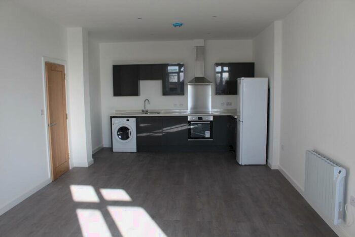 1 Bedroom Apartment To Rent In A West Street, PO16