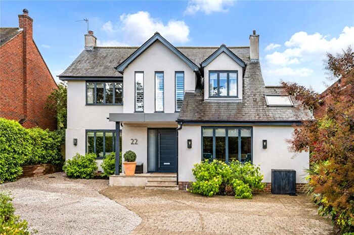 5 Bedroom Detached House For Sale In Lodge Close, Stoke D'Abernon, Cobham, Surrey, KT11