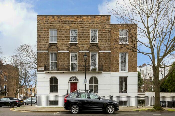 2 Bedroom House To Rent In Cloudesley Square, London, N1