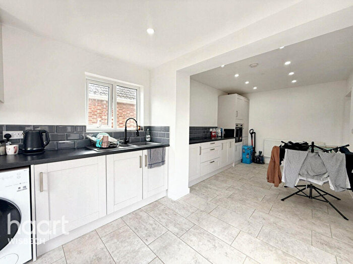 2 Bedroom Detached Bungalow For Sale In Money Bank, Wisbech, PE13