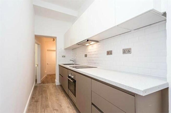 2 Bedroom Flat To Rent In Alexandra Road, SL4