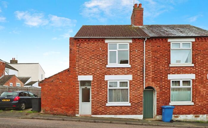 3 Bedroom End Of Terrace House For Sale In Ragsdale Street, Rothwell, Kettering, NN14