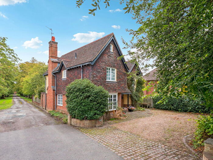 5 Bedroom Detached House For Sale In Aston Clinton Road, Weston Turville, Aylesbury, HP22