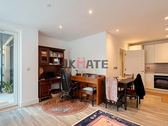 1 Bedroom Flat To Rent In Sanday Drive, NW9