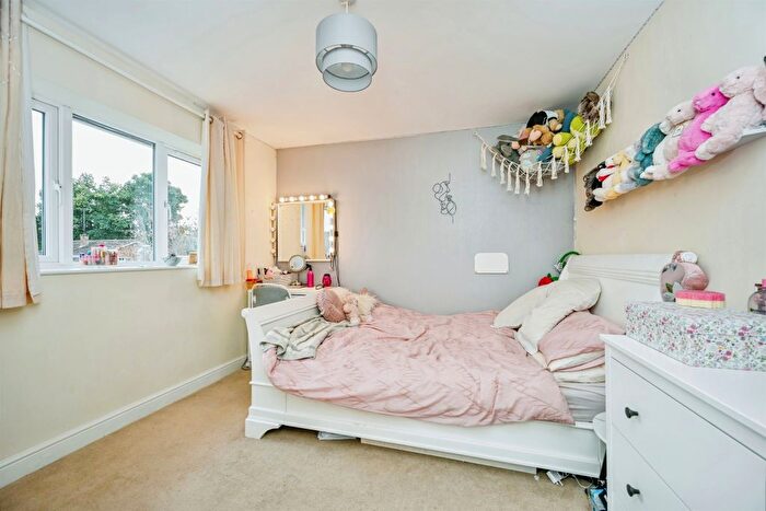 3 Bedroom Detached House For Sale In Hunters Ride, Stafford, ST17