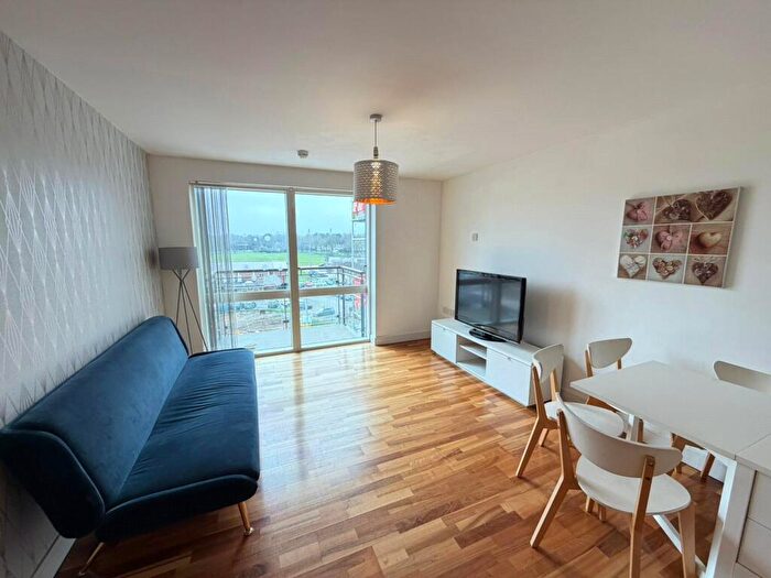 2 Bedroom Apartment To Rent In Hemisphere, Edgbastion Cresecent, Birmingham, B5