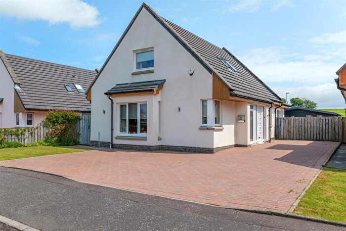 4 Bedroom Detached House For Sale In Goremire Road, Carluke, ML8