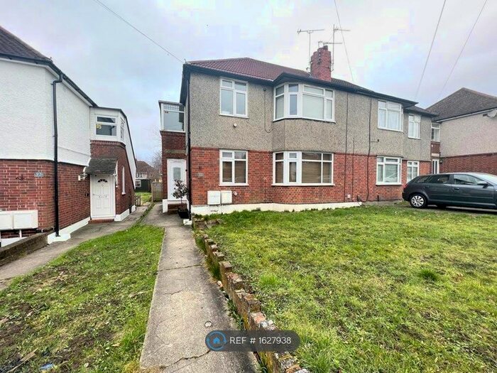 2 Bedroom Maisonette To Rent In Oakdene Road, Poverest, Orpington, BR5