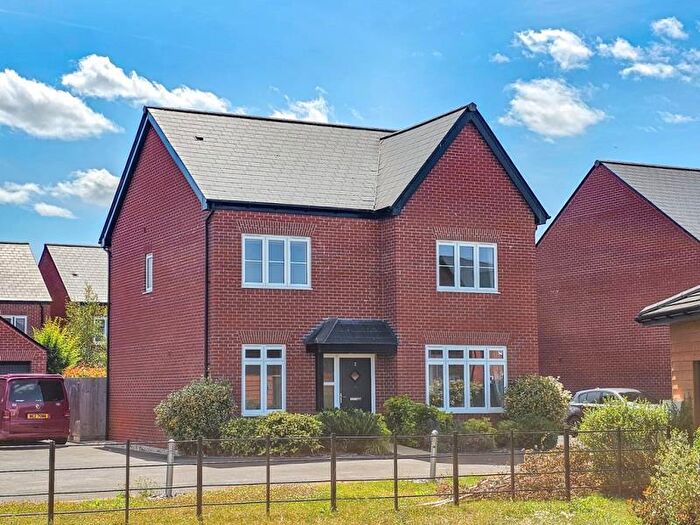 4 Bedroom Detached House To Rent In Ironbridge Road, Twigworth, GL2
