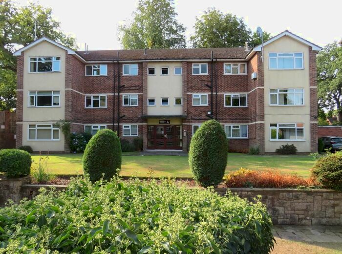 2 Bedroom Flat To Rent In Hayfield Road, Moseley, Birmingham, B13