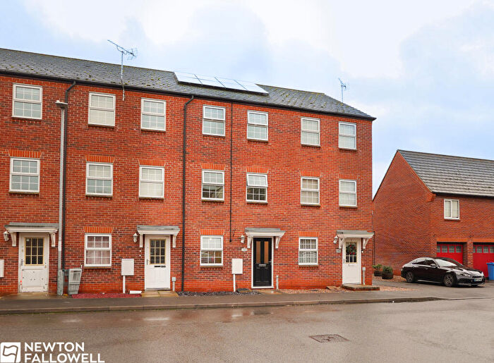 3 Bedroom Terraced House To Rent In Mill Bridge Close, Retford, DN22