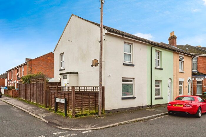 2 Bedroom End Terrace House For Sale In Wolseley Road, Southampton, SO15