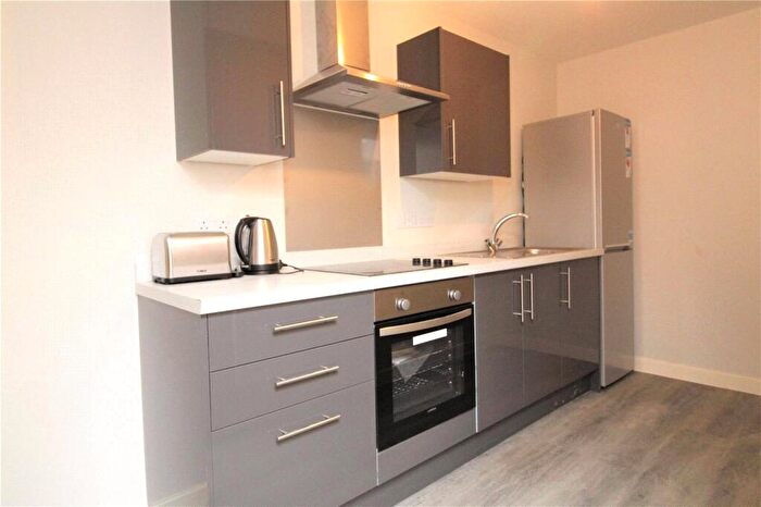 3 Bedroom Apartment To Rent In East Point, East Street, LS9