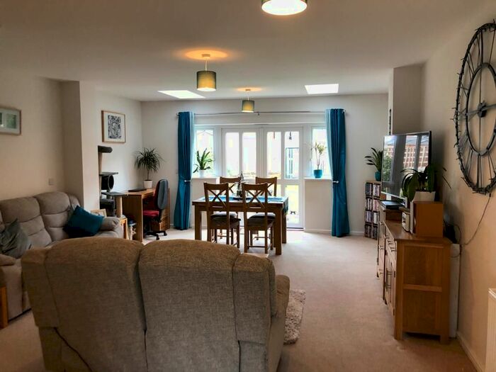 3 Bedroom Terraced House To Rent In Twist Way, Slough, Berkshire, SL2