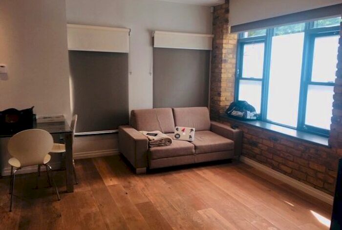 Studio To Rent In Embassy Works, London, SW8
