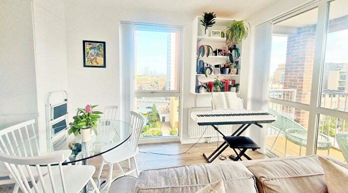1 Bedroom Flat For Sale In Minnie Baldock Street, Canning Town, E16
