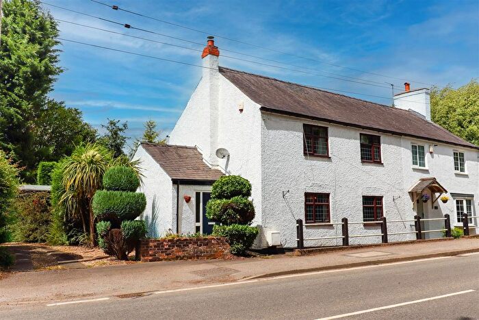 3 Bedroom Semi-detached House For Sale In Cordy Lane, Brinsley, NG16