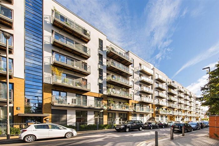 1 Bedroom Flat To Rent In Gwynne Road, Battersea, SW11