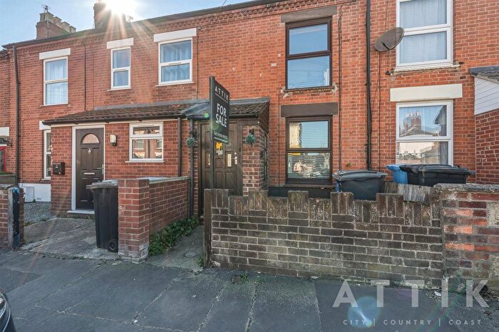 2 Bedroom Terraced House For Sale In Spencer Street, Norwich, NR3
