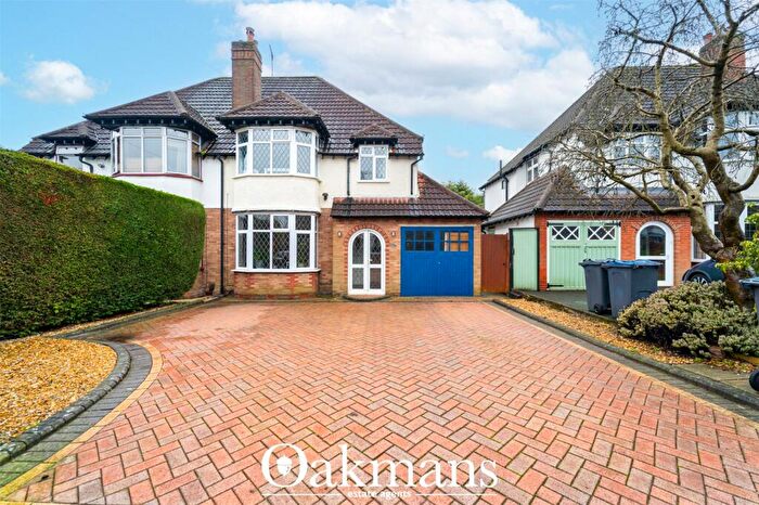 3 Bedroom Semi Detached House For Sale In Bodenham Road, Birmingham, West Midlands, B31