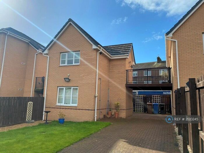 2 Bedroom Detached House To Rent In Clarence Crescent, Clydebank, G81