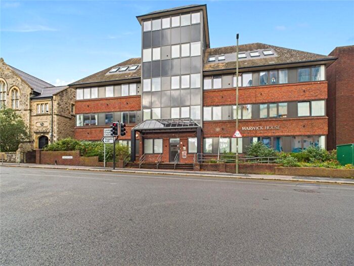 1 Bedroom Apartment To Rent In Station Road, Redhill, Surrey, RH1