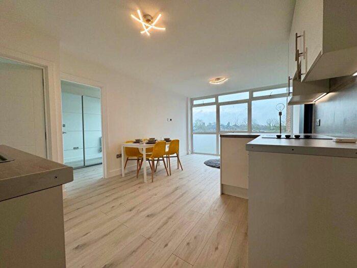 2 Bedroom Flat For Sale In Caroline Court, Stanmore, HA7