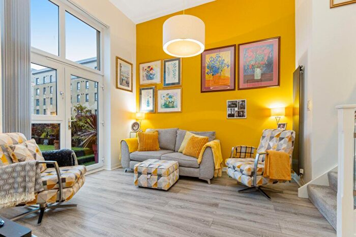 2 Bedroom Triplex For Sale In / Waterfront Park, Granton, Edinburgh, EH5