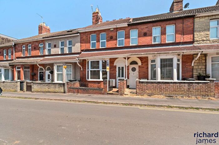 3 Bedroom Terraced House For Sale In Kent Road, Old Town, Swindon, SN1