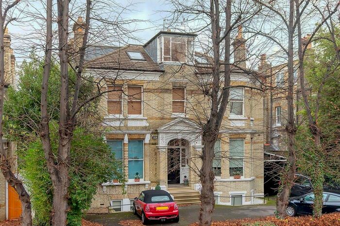 1 Bedroom Flat To Rent In Oakhill Road, East Putney, London SW15