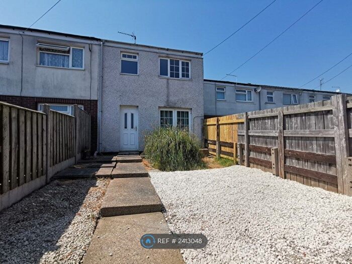 3 Bedroom End Of Terrace House To Rent In Borthwick Close, Bransholme, Hull, HU7