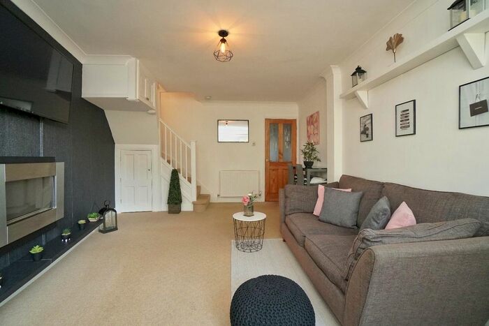 2 Bedroom End Of Terrace House To Rent In Long Street, Easingwold, York, YO61