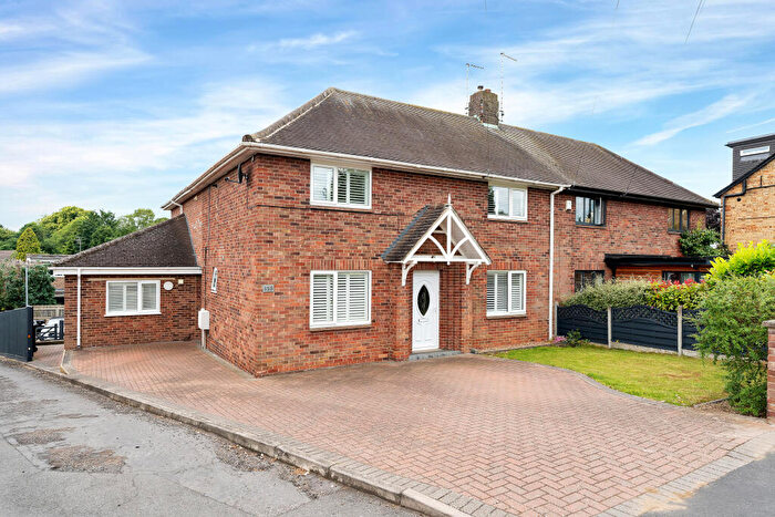 4 Bedroom Semi Detached House For Sale In Radcliffe Road, Stamford, PE9