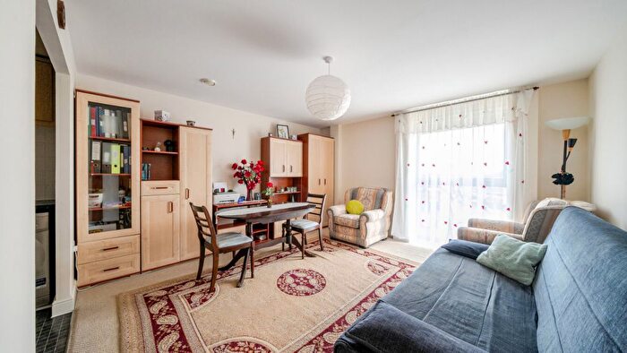 2 Bedroom Flat For Sale In City House, London Road, CR0