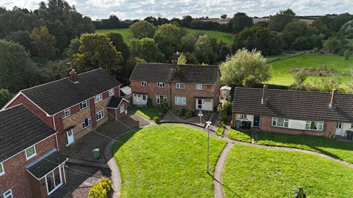 3 Bedroom Semi-Detached House For Sale In Aveland Close, Aslackby, Sleaford, NG34