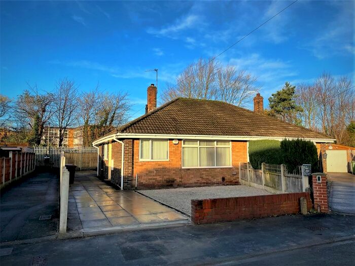 2 Bedroom Bungalow To Rent In Thornes Moor Close, Wakefield, West Yorkshire WF2