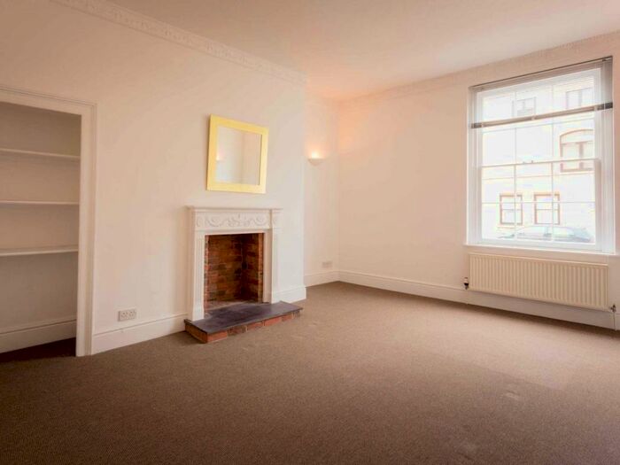 1 Bedroom Apartment To Rent In Grove Street, Bath, BA2
