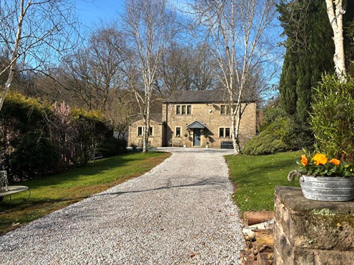 4 Bedroom Detached House For Sale In Bar Lane, Ripponden, Sowerby Bridge, West Yorkshire, HX6