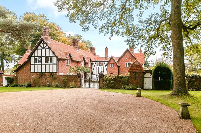 7 Bedroom Detached House For Sale In The Lee, Great Missenden, Buckinghamshire, HP16