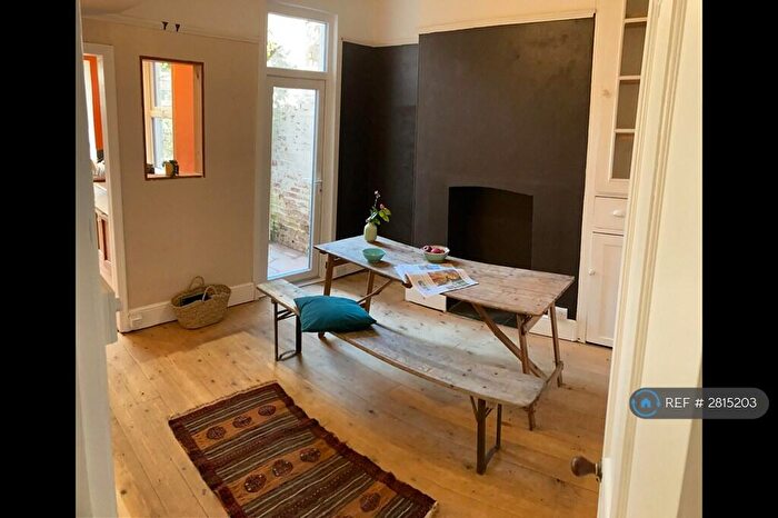 3 Bedroom Terraced House To Rent In Church Terrace, Exeter, EX2