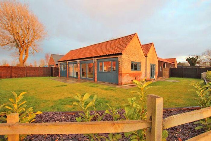 4 Bedroom Bungalow To Rent In Manor Farm Barns, Wells Road, Healing, DN41