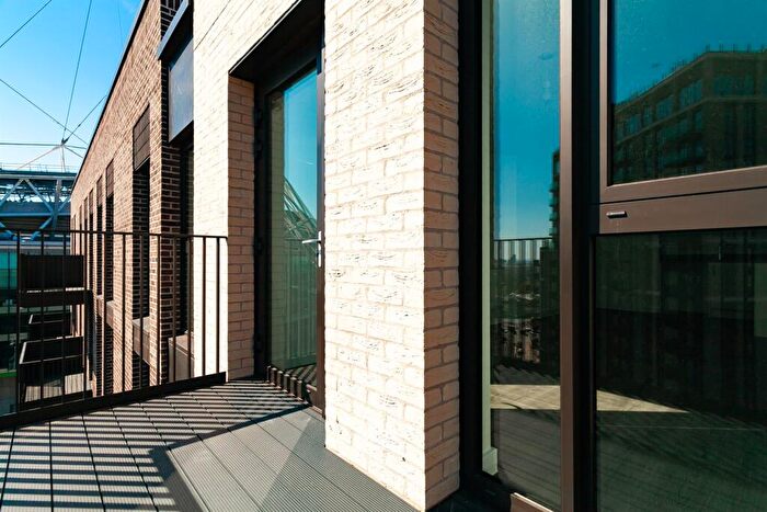 2 Bedroom Flat To Rent In Atlantic Crescent, Wembley, HA9