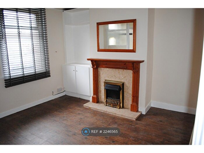 2 Bedroom Terraced House To Rent In Victoria Street, Fleetwood, FY7