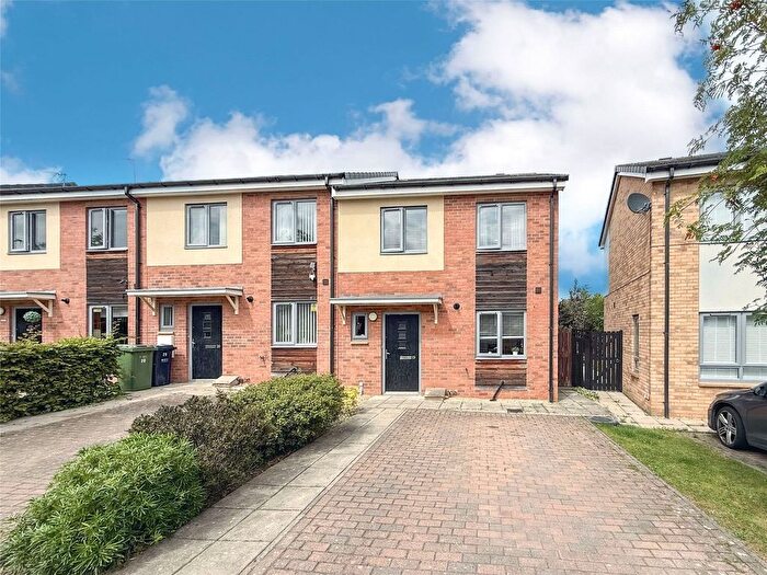 3 Bedroom End Terrace House For Sale In Ouselaw, Kibblesworth, Gateshead, NE11