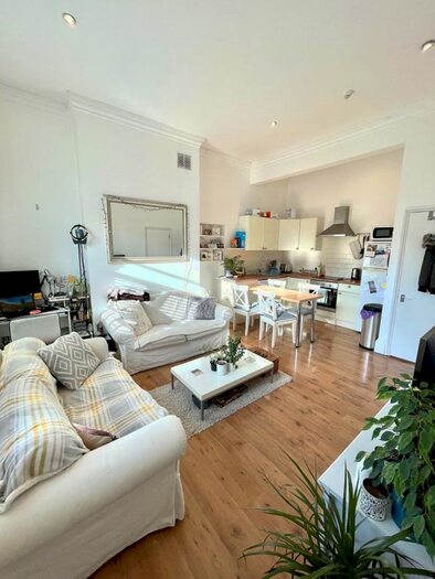 1 Bedroom Flat To Rent In Chiswick High Road, London, W4